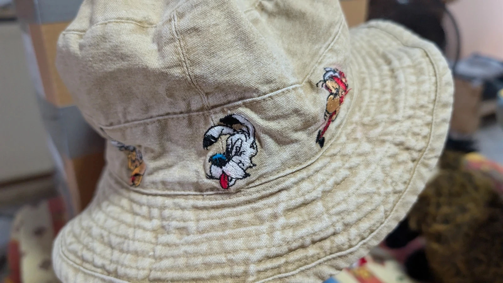 Asterix and Obelix vintage embroidered cotton bob hat size 54 – photo 2